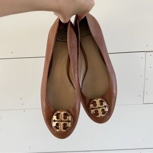 Tory Burch Tan Leather Reva Logo Ballet Flats
